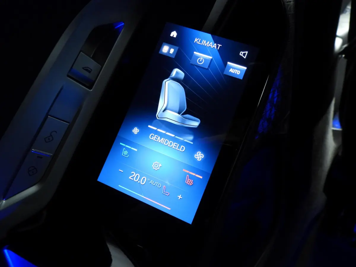 750e xDrive | LED | Leder | HUD | Achterasbesturing  | Rear seat entertainment | Panoramadak | DAB | Bowers & Wilkins sound | Alu 20 inch |