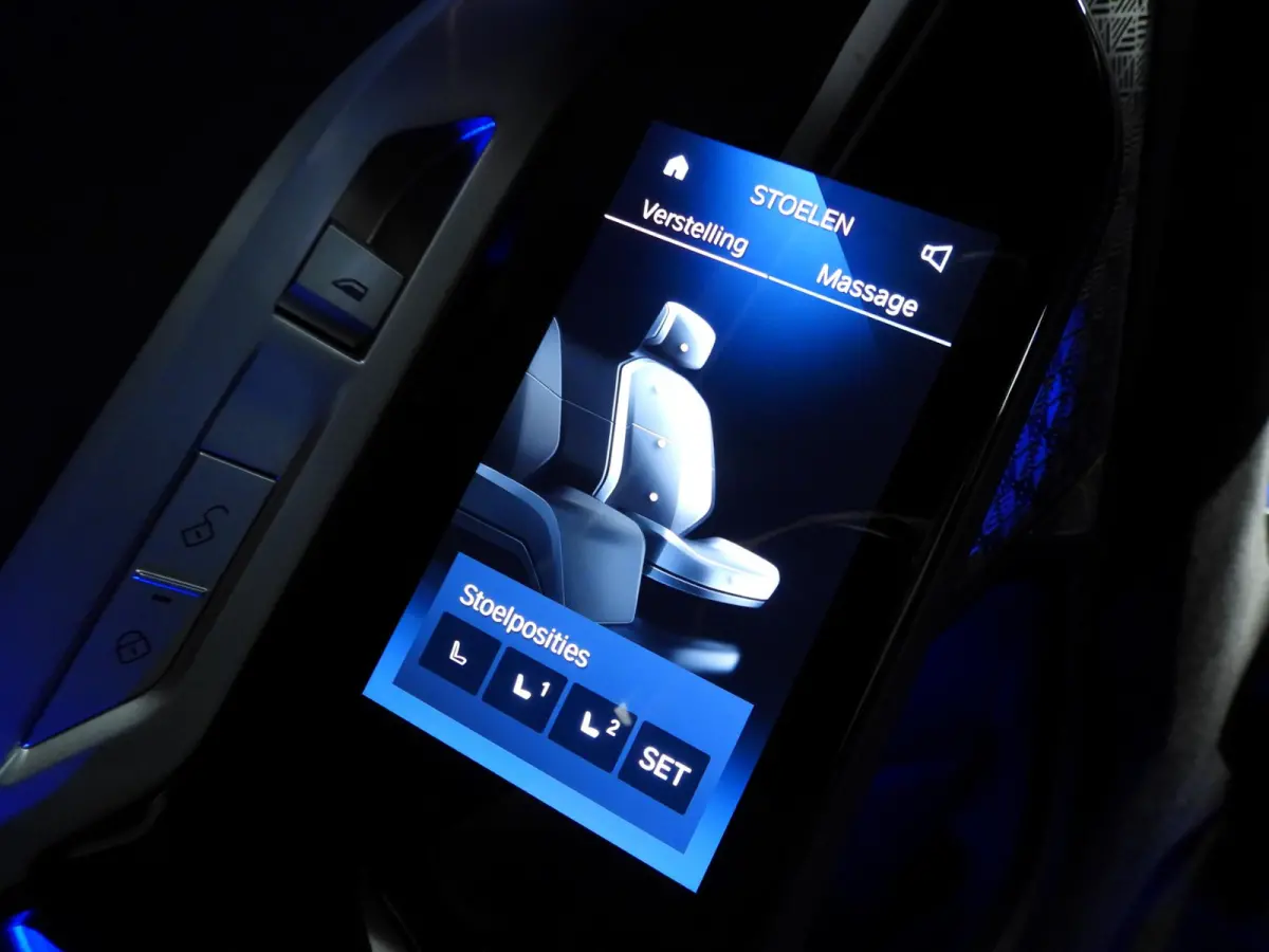 750e xDrive | LED | Leder | HUD | Achterasbesturing  | Rear seat entertainment | Panoramadak | DAB | Bowers & Wilkins sound | Alu 20 inch |