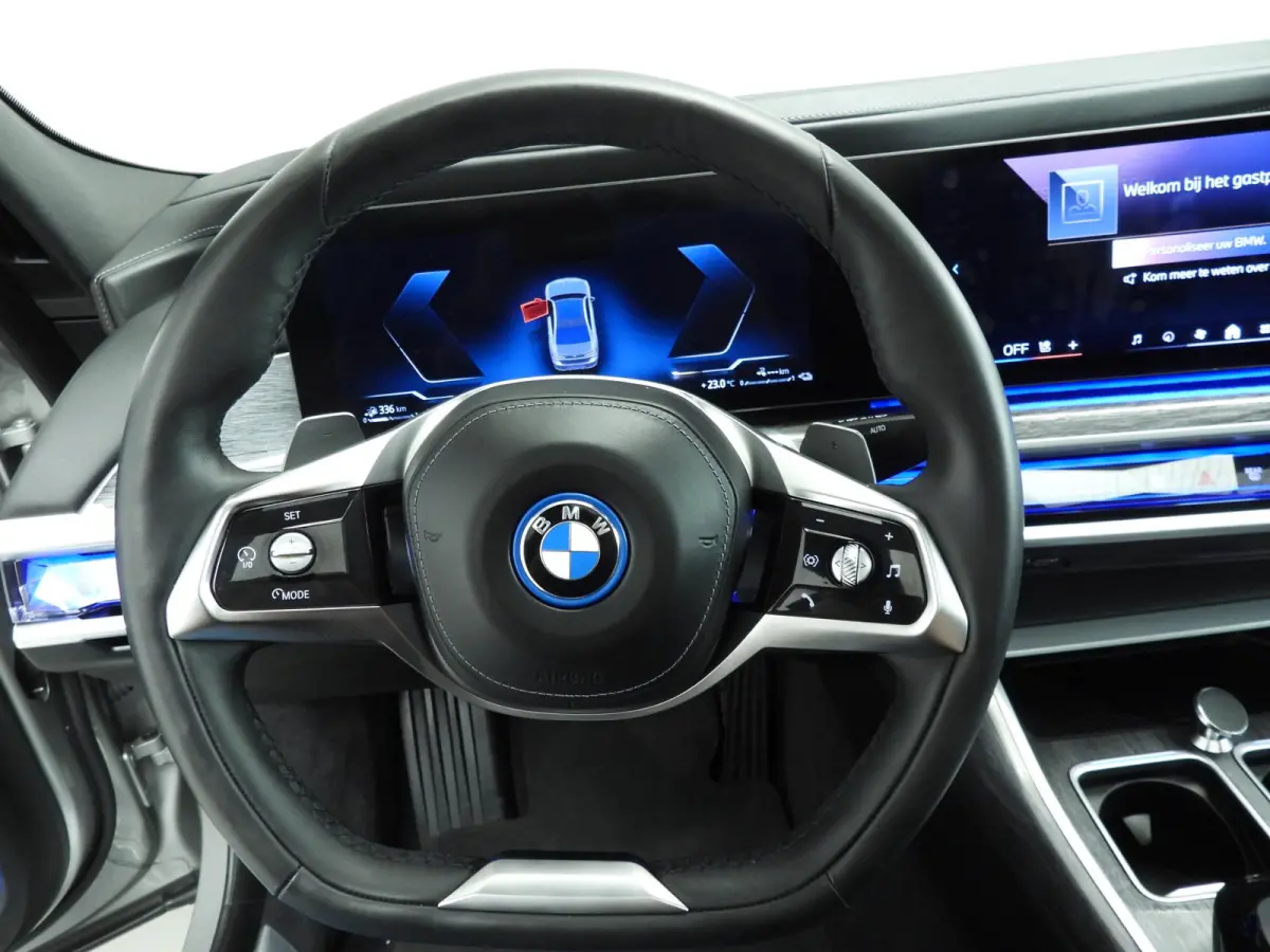 750e xDrive | LED | Leder | HUD | Achterasbesturing  | Rear seat entertainment | Panoramadak | DAB | Bowers & Wilkins sound | Alu 20 inch |
