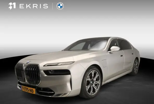 750e xDrive | LED | Leder | HUD | Achterasbesturing  | Rear seat entertainment | Panoramadak | DAB | Bowers & Wilkins sound | Alu 20 inch |