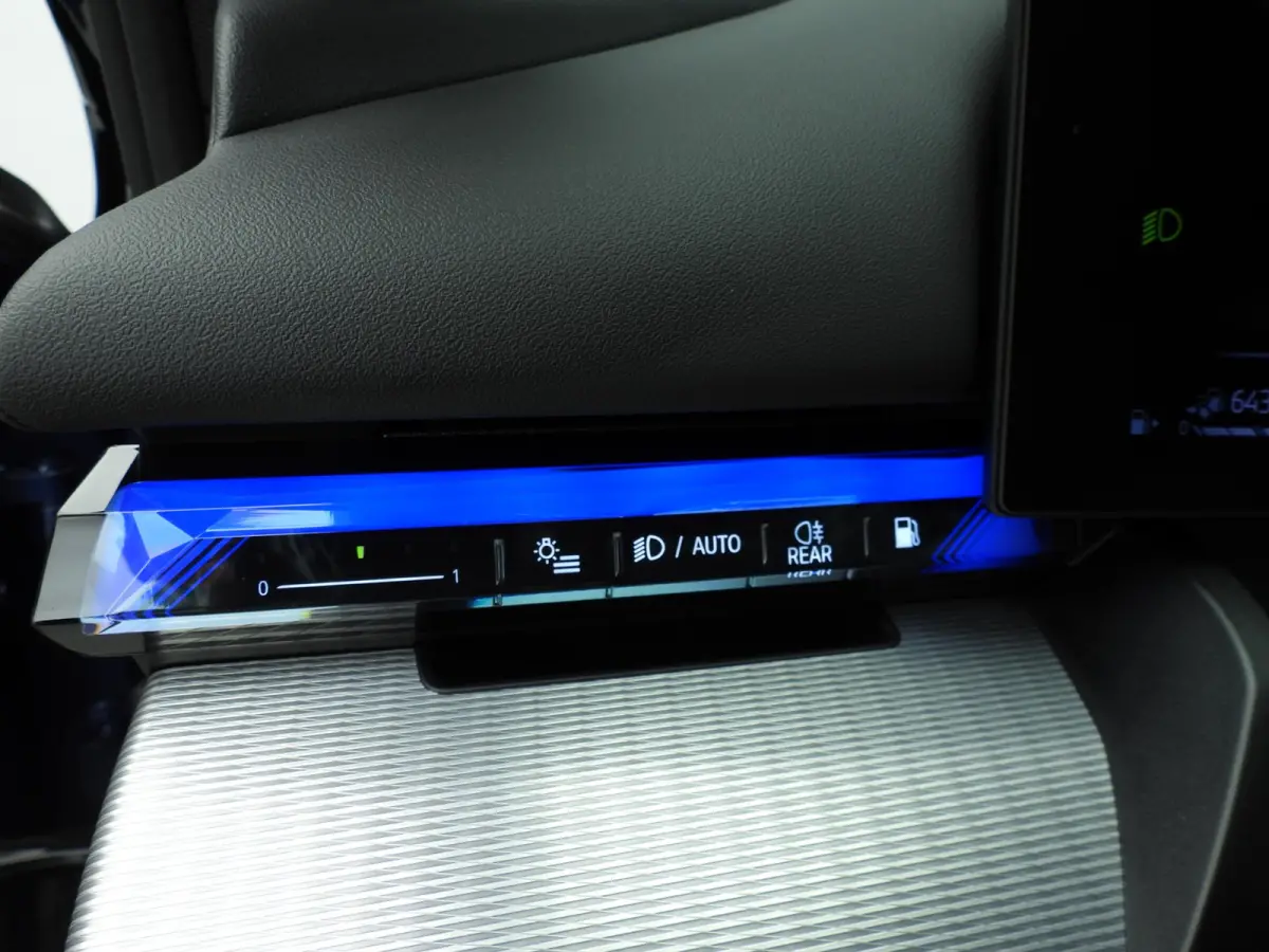 550e xDrive | M-Sportpakket | LED | Leder | HUD | Panoramadak | Sportstoelen | DAB | Harman-kardon sound | Alu 20 inch