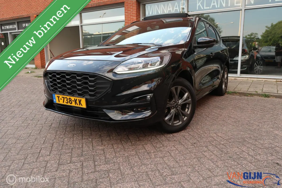 2.5 PHEV ST-Line Pano Navi Carplay