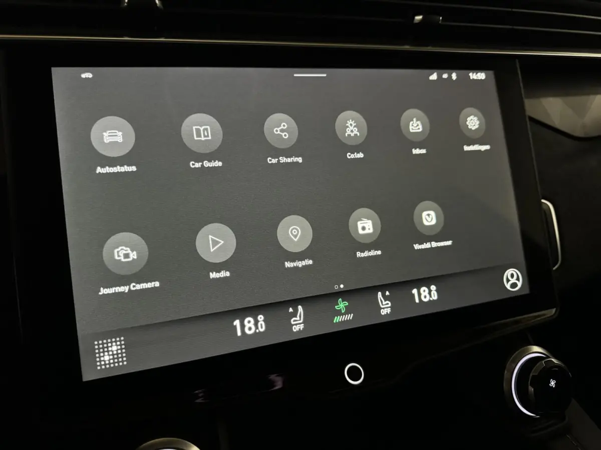 1.5 Plug-in Black Edition Pano Sfeer. CarPlay 360° Trekh.