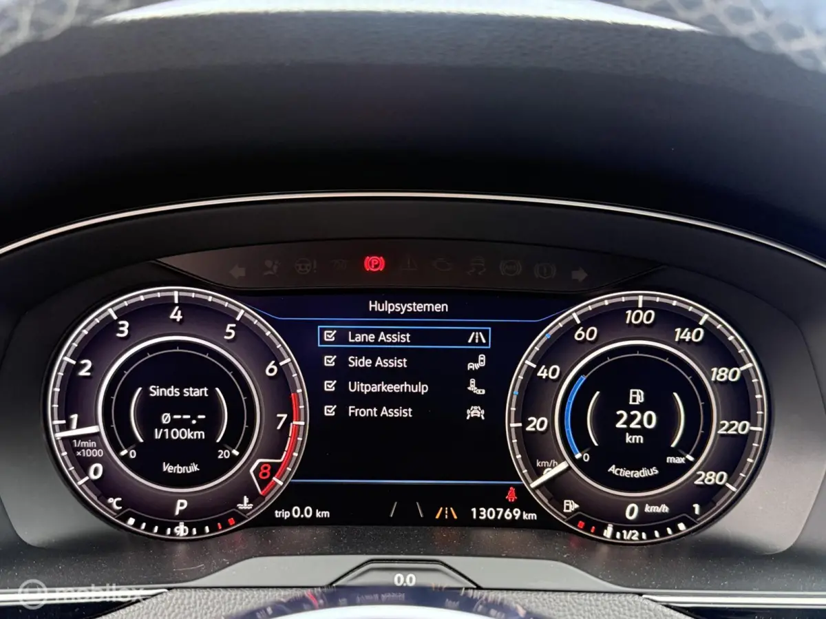 2.0 TSI R-Line Alcantara Carplay Navi Camera ACC LED 19 Inch