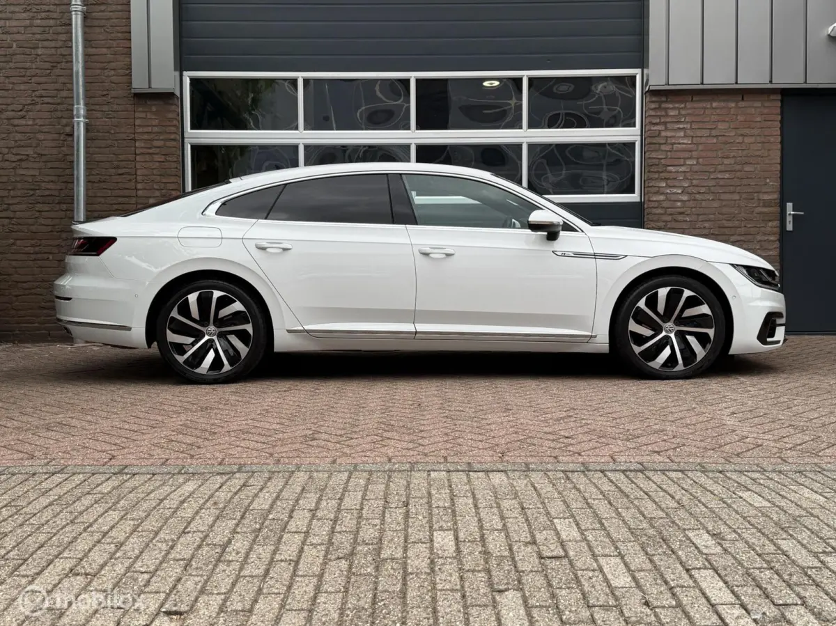 2.0 TSI R-Line Alcantara Carplay Navi Camera ACC LED 19 Inch