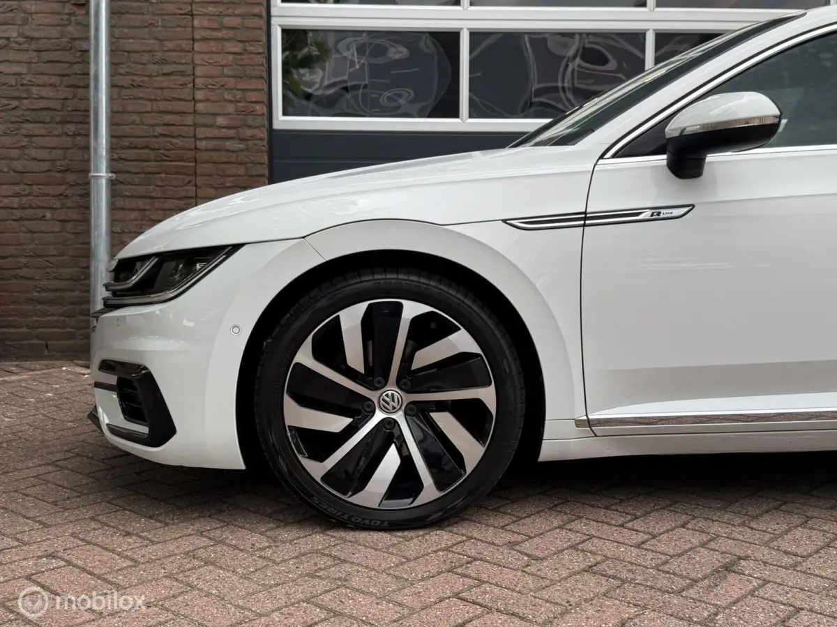 2.0 TSI R-Line Alcantara Carplay Navi Camera ACC LED 19 Inch