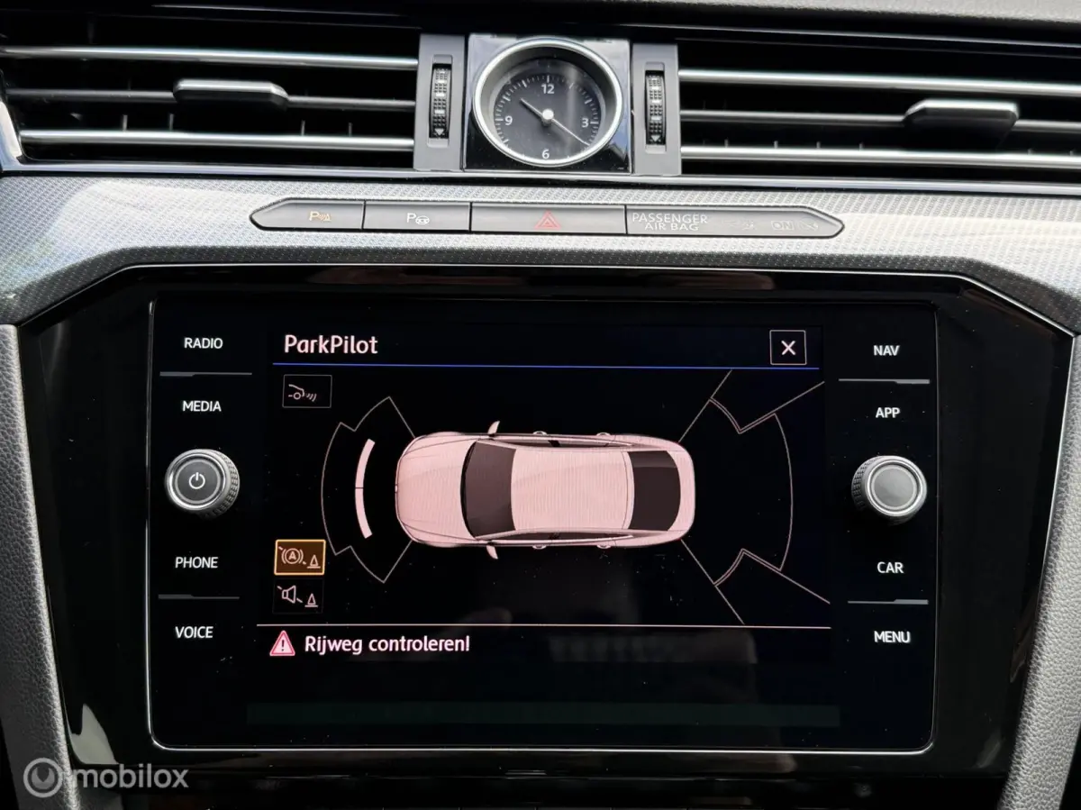 2.0 TSI R-Line Alcantara Carplay Navi Camera ACC LED 19 Inch