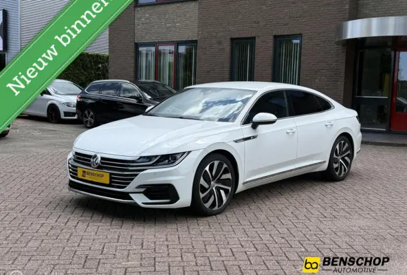 2.0 TSI R-Line Alcantara Carplay Navi Camera ACC LED 19 Inch