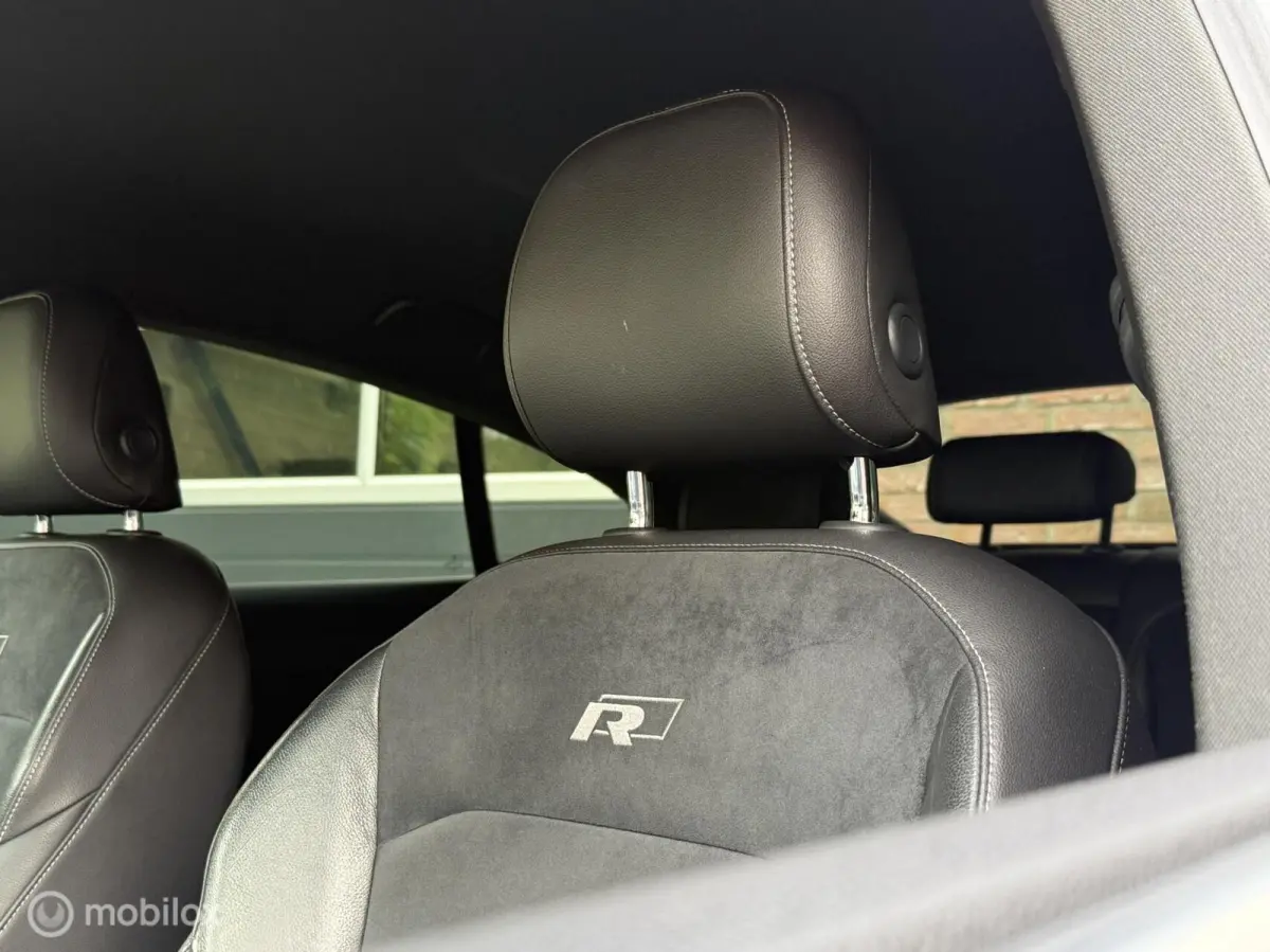 2.0 TSI R-Line Alcantara Carplay Navi Camera ACC LED 19 Inch