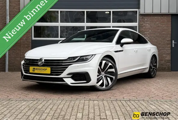 2.0 TSI R-Line Alcantara Carplay Navi Camera ACC LED 19 Inch