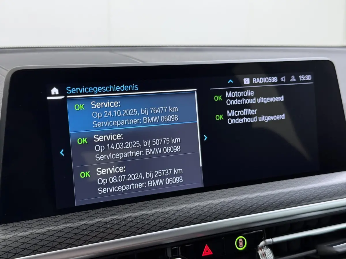 xDrive30e VAN: 40.900,- VOOR: 38.899,- UW HERFSTVOORDEEL: 2.001,- M-SPORT| DEALER ONDERHOUDEN| CAMERA| ELEKTRISCHE ACHTERKLEP| APPLE CARPLAY| RIJKLAARPRIJS