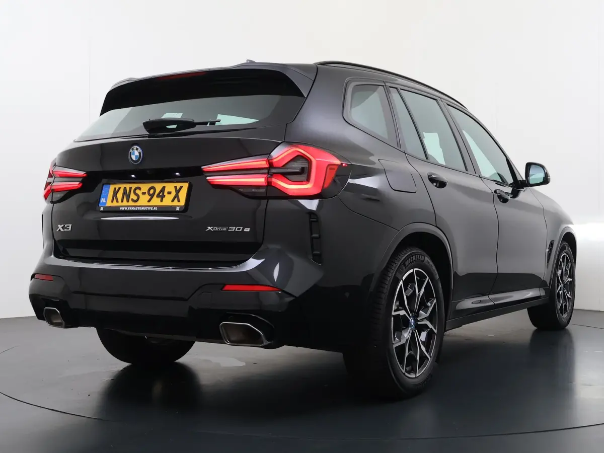 xDrive30e VAN: 40.900,- VOOR: 38.899,- UW HERFSTVOORDEEL: 2.001,- M-SPORT| DEALER ONDERHOUDEN| CAMERA| ELEKTRISCHE ACHTERKLEP| APPLE CARPLAY| RIJKLAARPRIJS