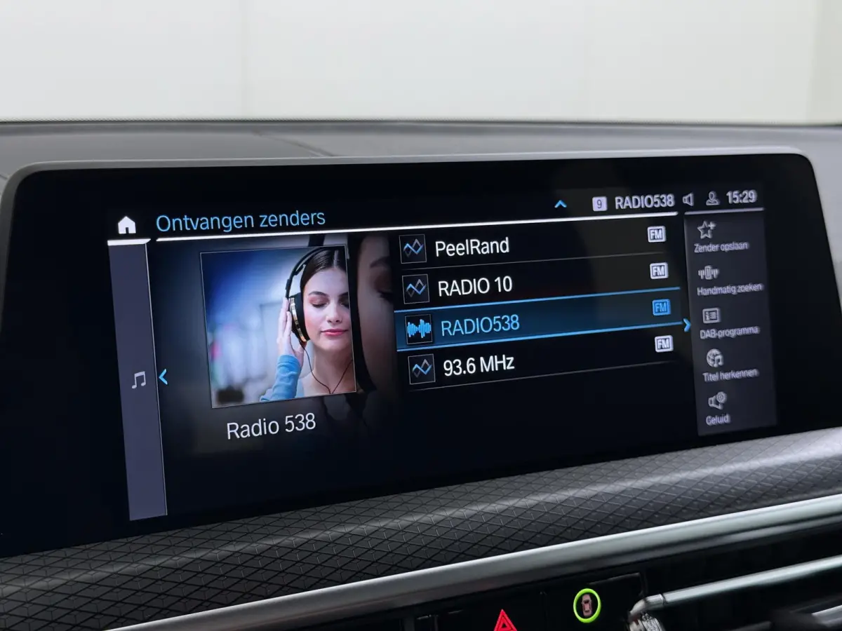 xDrive30e VAN: 40.900,- VOOR: 38.899,- UW HERFSTVOORDEEL: 2.001,- M-SPORT| DEALER ONDERHOUDEN| CAMERA| ELEKTRISCHE ACHTERKLEP| APPLE CARPLAY| RIJKLAARPRIJS