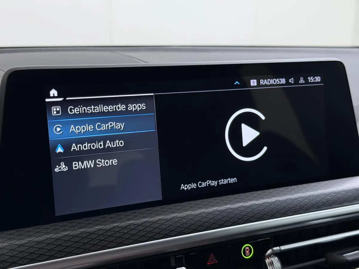 xDrive30e VAN: 40.900,- VOOR: 38.899,- UW HERFSTVOORDEEL: 2.001,- M-SPORT| DEALER ONDERHOUDEN| CAMERA| ELEKTRISCHE ACHTERKLEP| APPLE CARPLAY| RIJKLAARPRIJS
