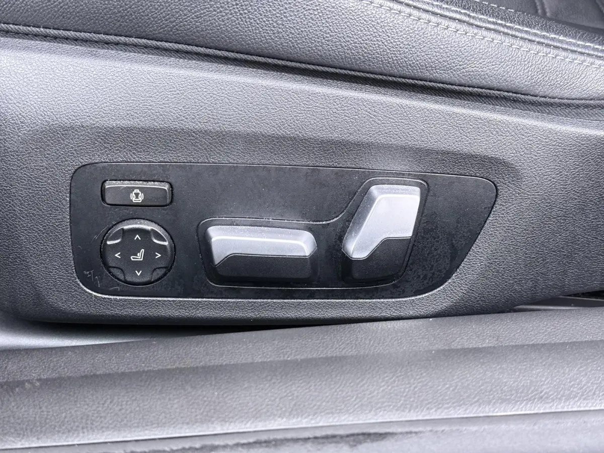 M440i xDrive High Executive | Driving Assistant Professional | Head-Up Display | Laserlicht | Nekverwarmer | Stoelverwarming |