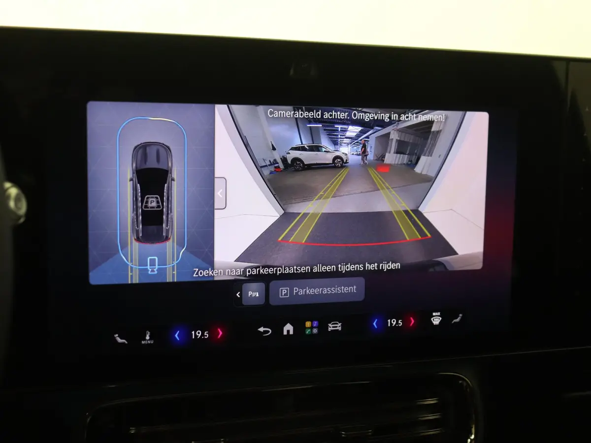 250+ Business Solution AMG 85.5 kWh Premium - Nightpakket - Multibeam - Memorypakket - Carplay