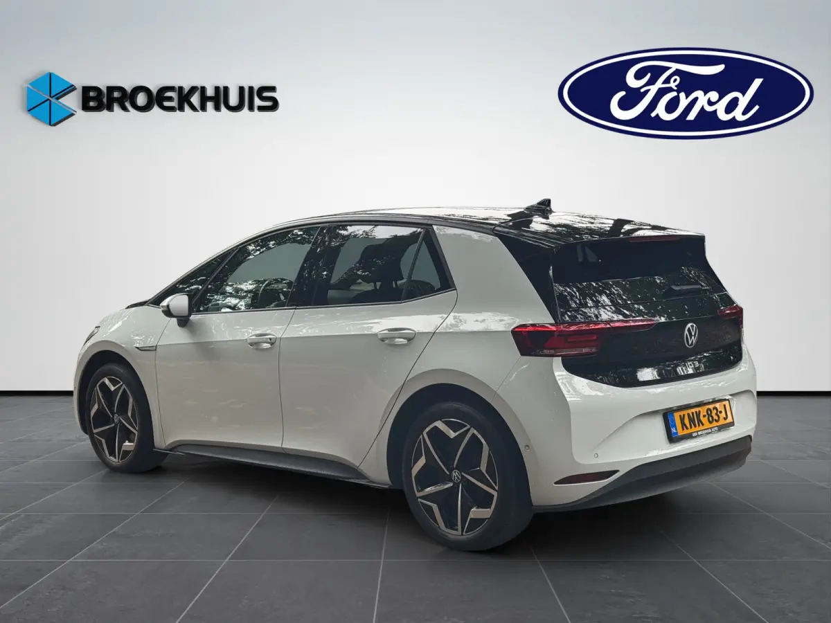 Pro Edition 204pk 58kWh | Trekhaak | Stoel/Stuur verwarming | Navi | 19"LMV