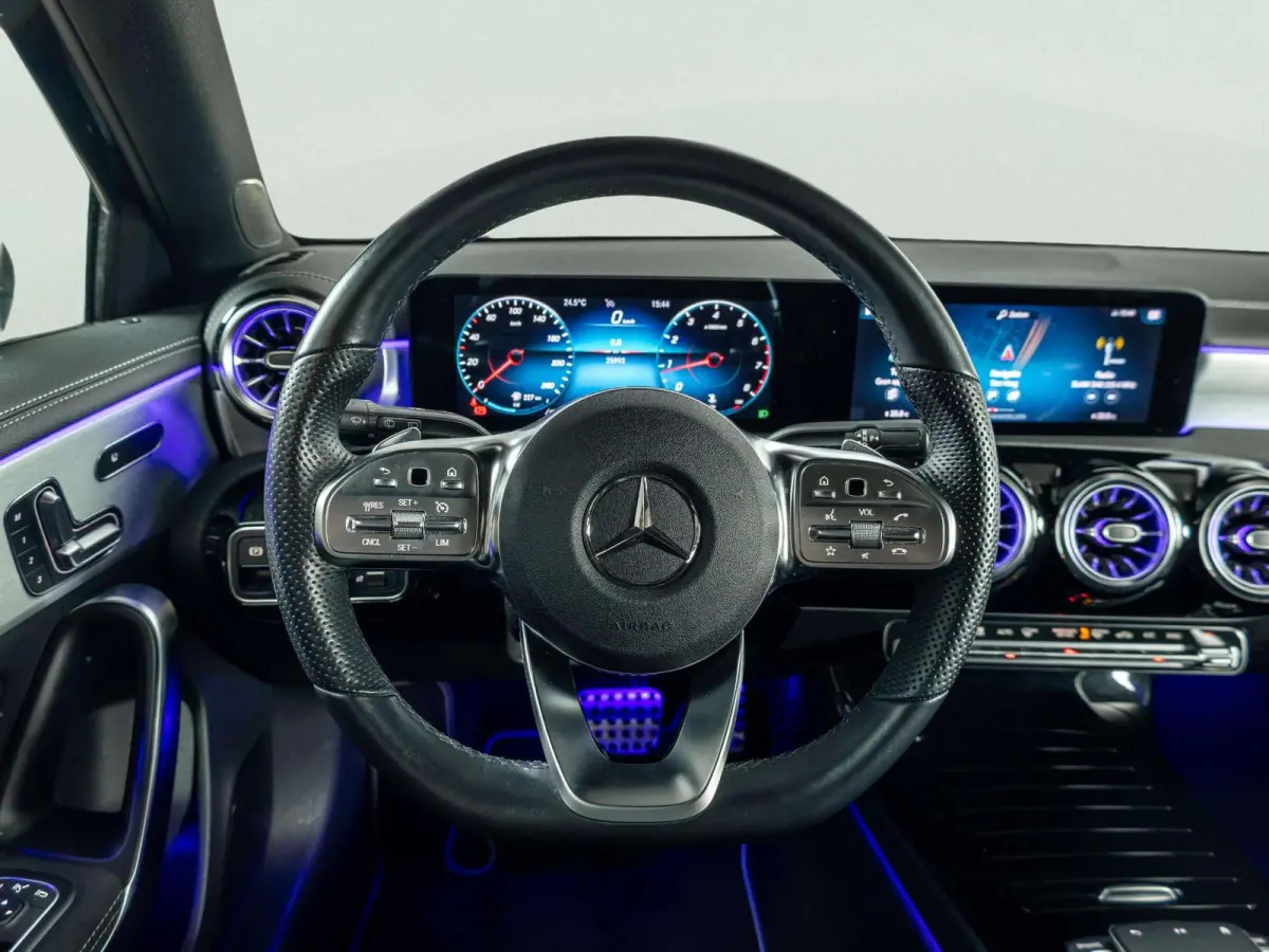 Hatchback 180 Business Solution AMG | Panorama dak
