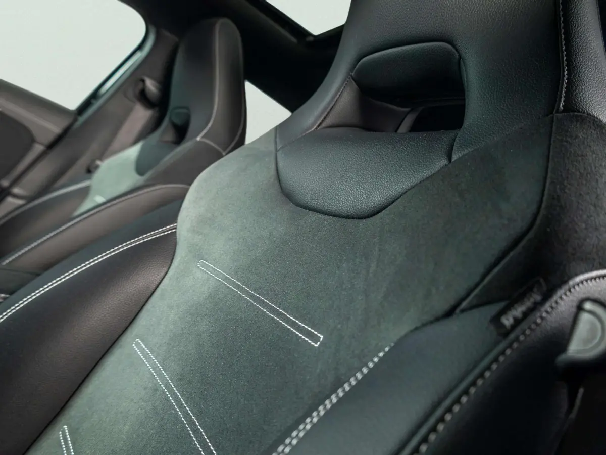 Hatchback 180 Business Solution AMG | Panorama dak