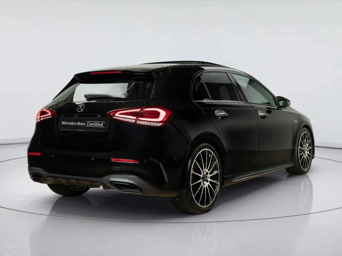 Hatchback 180 Business Solution AMG | Panorama dak