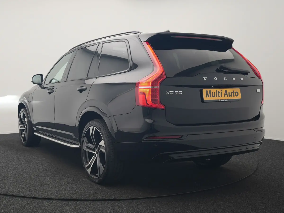 T8 Recharge AWD Ultimate Dark 7 Persoons 456pk PHEV LONG RANGE Dealer O.H | Trekhaak af Fabriek | Bowers & Wilkins | Panodak | 22"L.M | Adaptive Cruise | Head Up | Alcantara Hemel | Pilot As