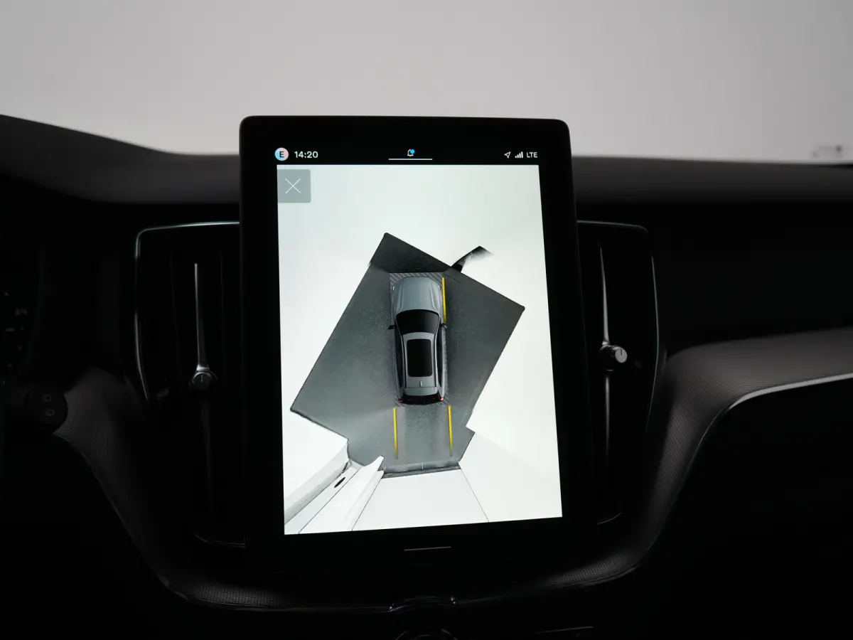 T6 Recharge AWD Plus Black Edition | Facelift | Nappa Leder | Head-Up | 360° | Harman/Kardon | Panoramadak | Trekhaak | Stoelventilatie | Adaptive Cruise | BLIS