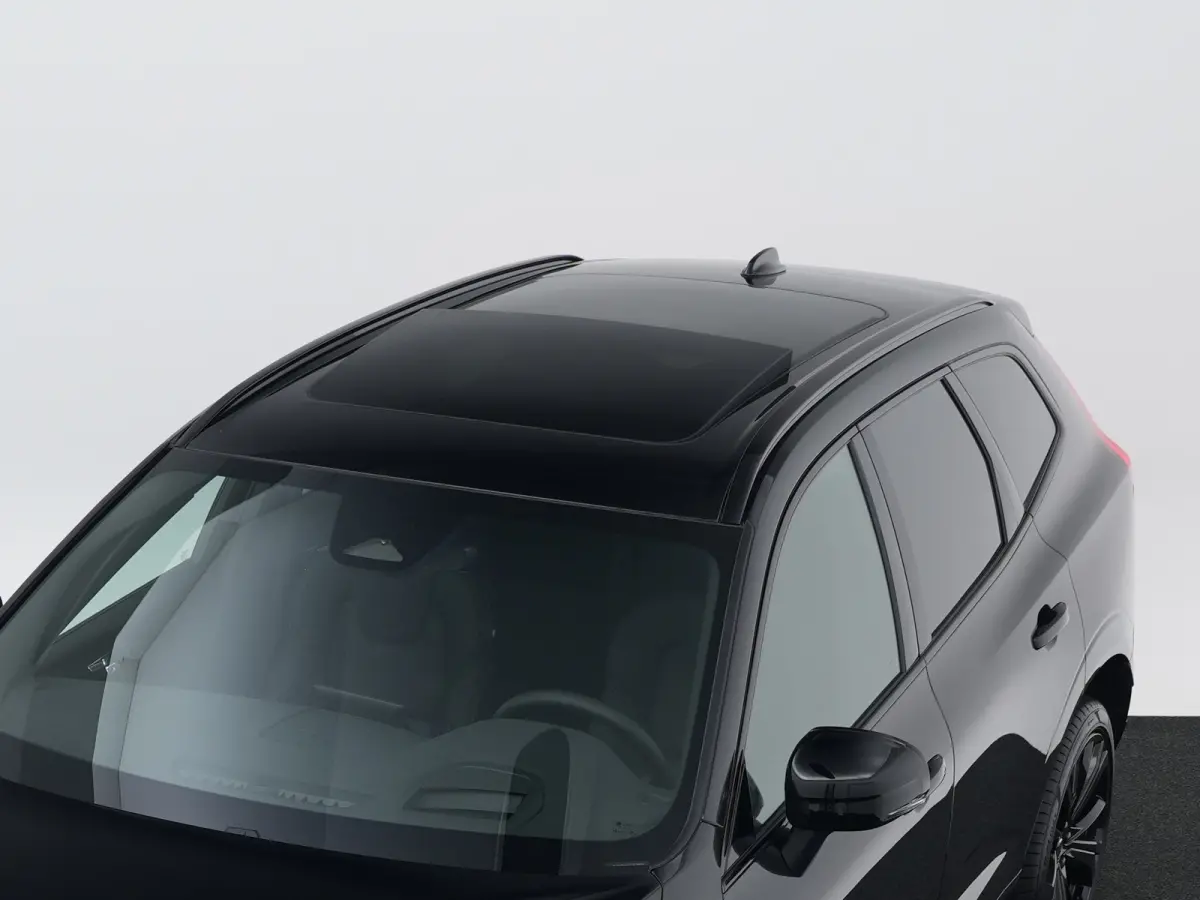 T6 Recharge AWD Plus Black Edition | Facelift | Nappa Leder | Head-Up | 360° | Harman/Kardon | Panoramadak | Trekhaak | Stoelventilatie | Adaptive Cruise | BLIS