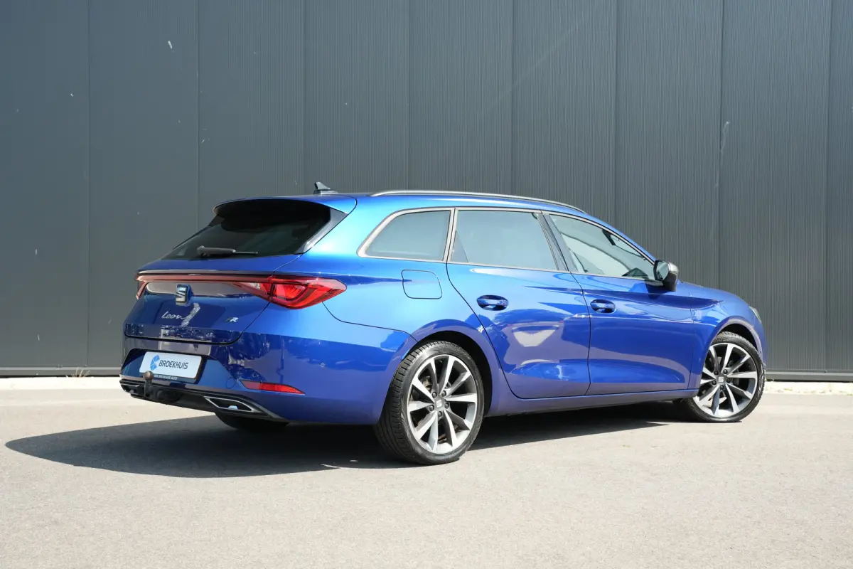 1.5 TSI 150pk FR Business Intense Dodehoek detectie | Navigatie | Carplay | Lichtmetalen velgen 18"