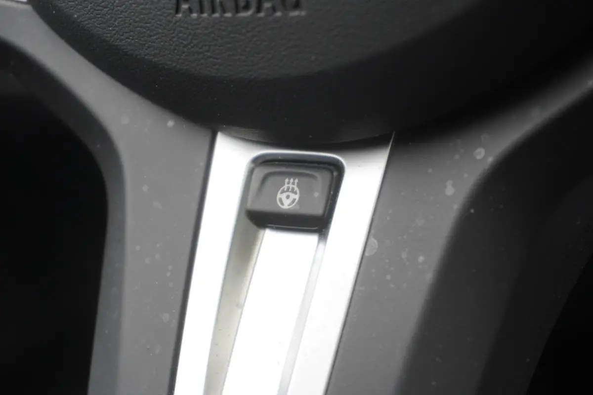 M340i xDrive | M Sportpakket Pro | Innovation Pack | Elektrisch bediend glazen schuif-/kanteldak | Trekhaak met elektrisch wegklapbare kogel | HIFI System Harman Kardon | Driving Assistant P