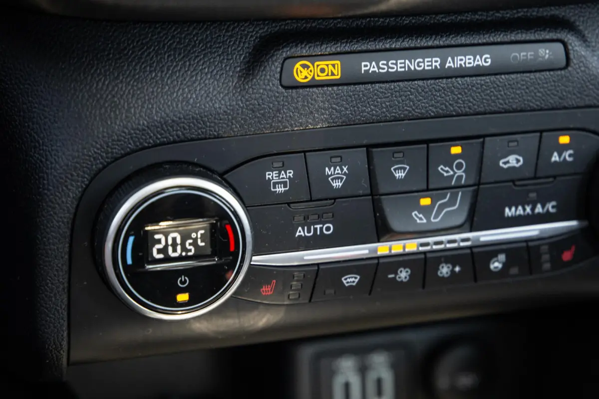 2.5 PHEV Titanium PANORAMA DAK / CAMERA / ADAPTIVE CRUISE / STOEL VERWARMING / CARPLAY