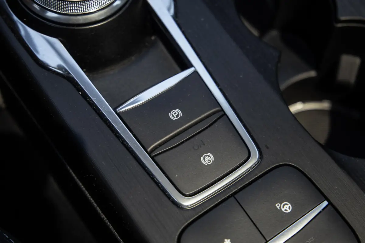 2.5 PHEV Titanium PANORAMA DAK / CAMERA / ADAPTIVE CRUISE / STOEL VERWARMING / CARPLAY