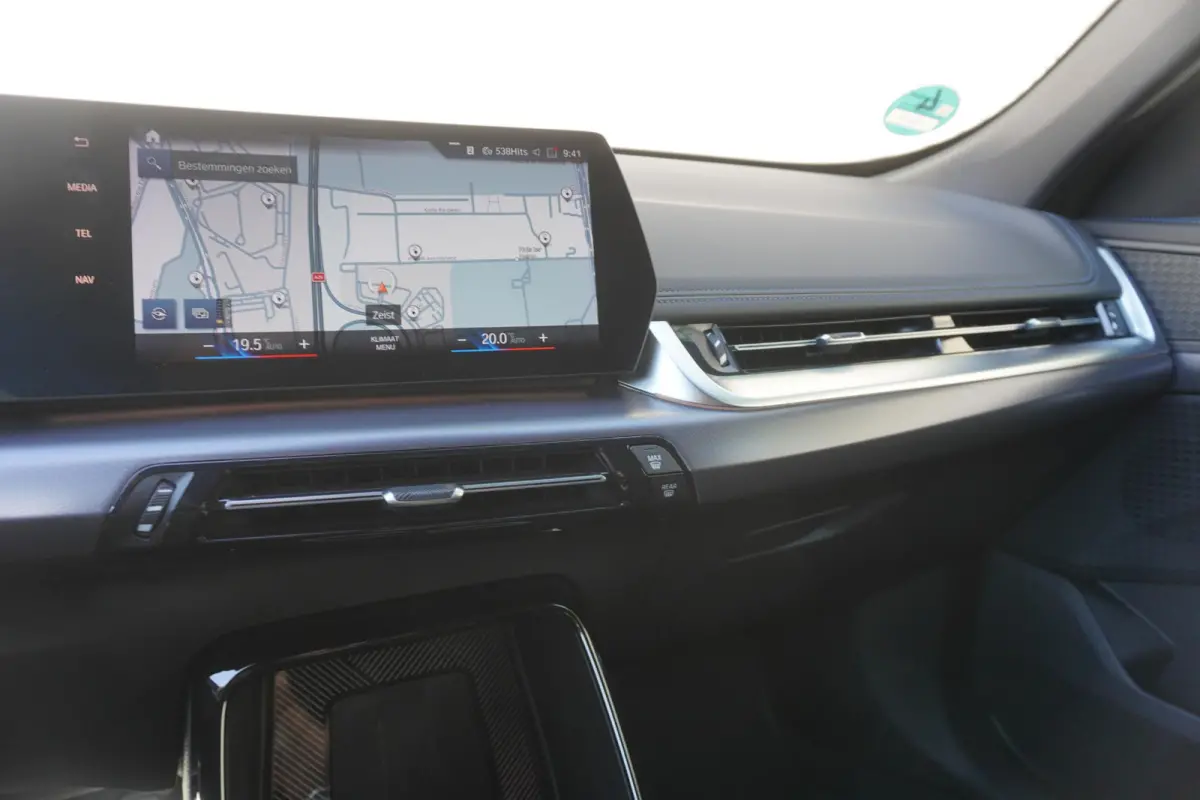 xDrive30e | M Sportpakket | Premium Pack | Trekhaak met elektrisch wegklapbare kogel | Achteruitrijcamera | Elektrisch verwarmde voorstoelen | Comfort Access