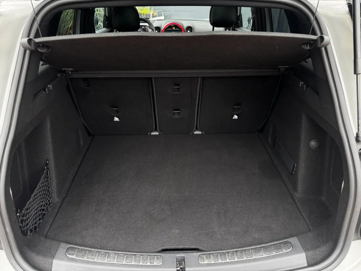 1.5 Cooper Chili | Pano | Trekhaak | NL-Auto | Leder | Harman Kardon | Stoelverwarming | HUD | Climate Control