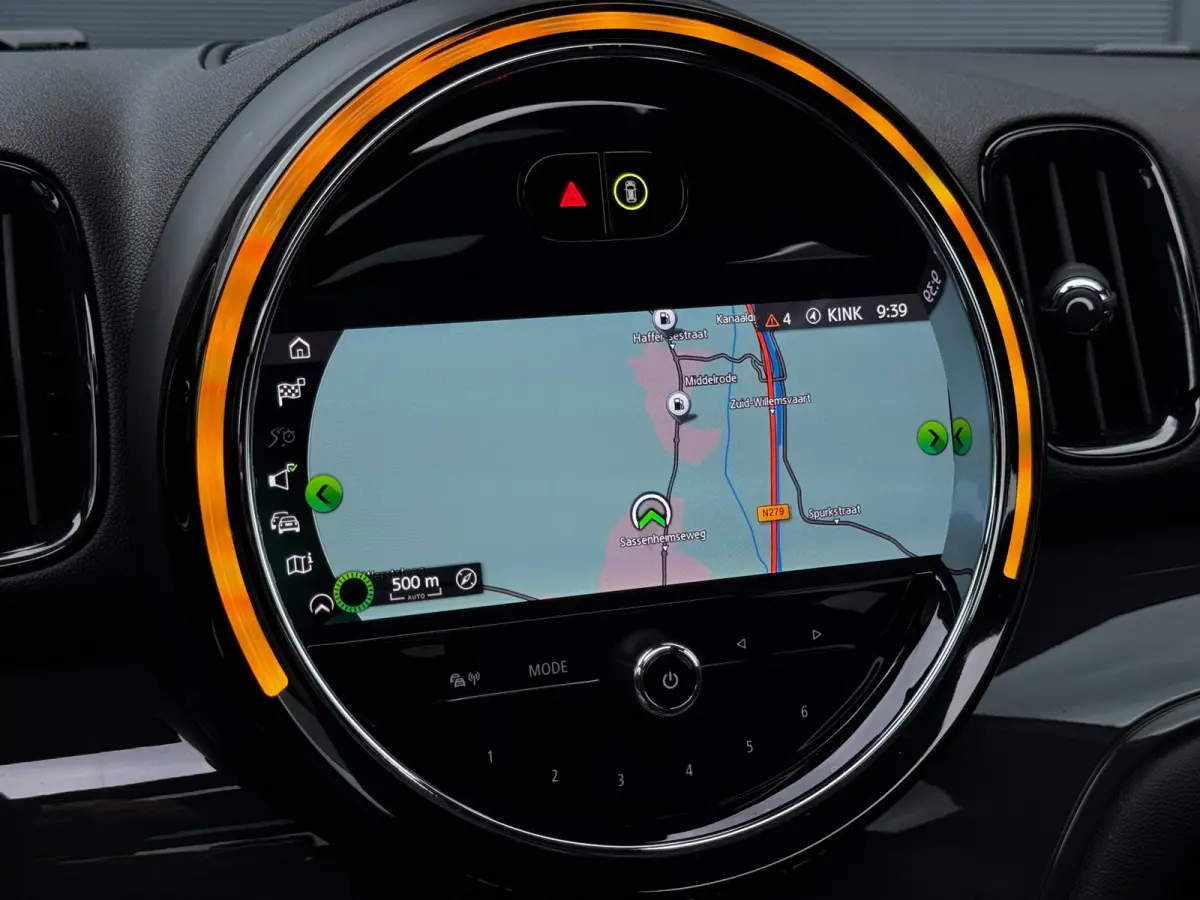 1.5 Cooper Chili | Pano | Trekhaak | NL-Auto | Leder | Harman Kardon | Stoelverwarming | HUD | Climate Control