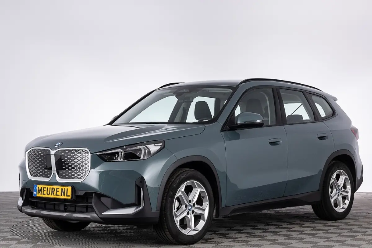 eDrive20 business Design 67 kWh | Full LED | NAVI | PDC | ECC | SOH 99% !