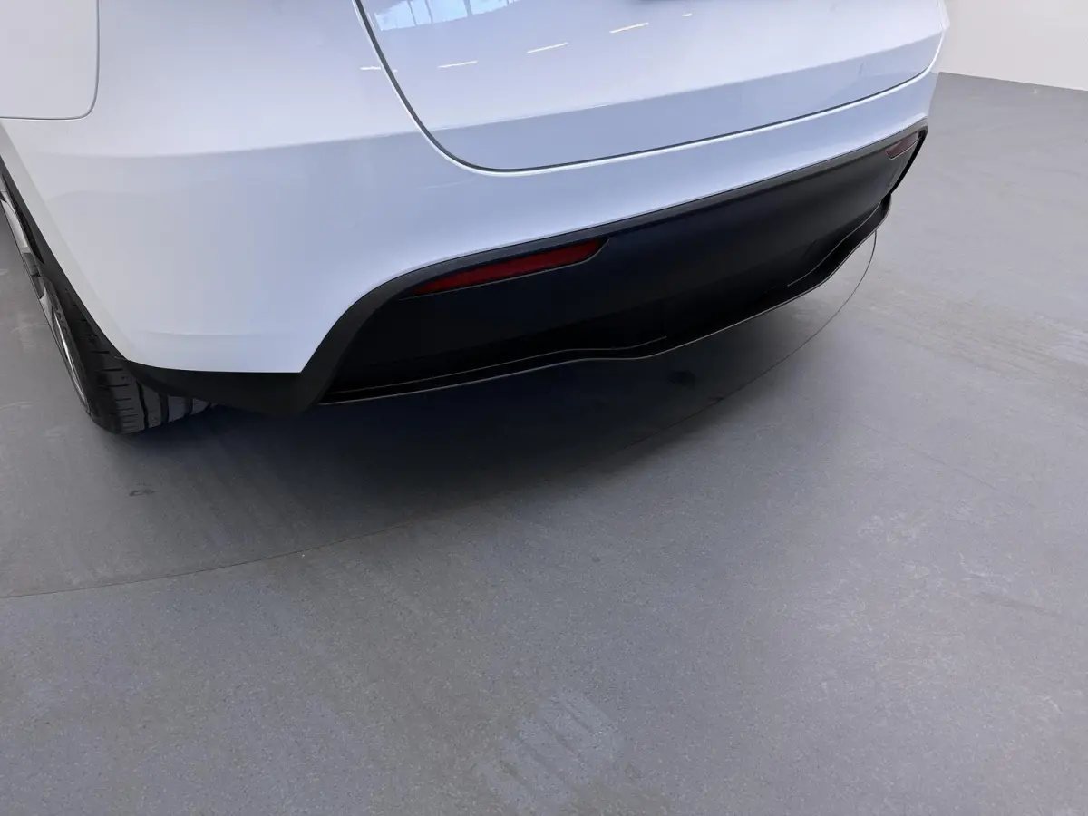 RWD 58 kWh | Full Self-Driving Capability | Trekhaak |