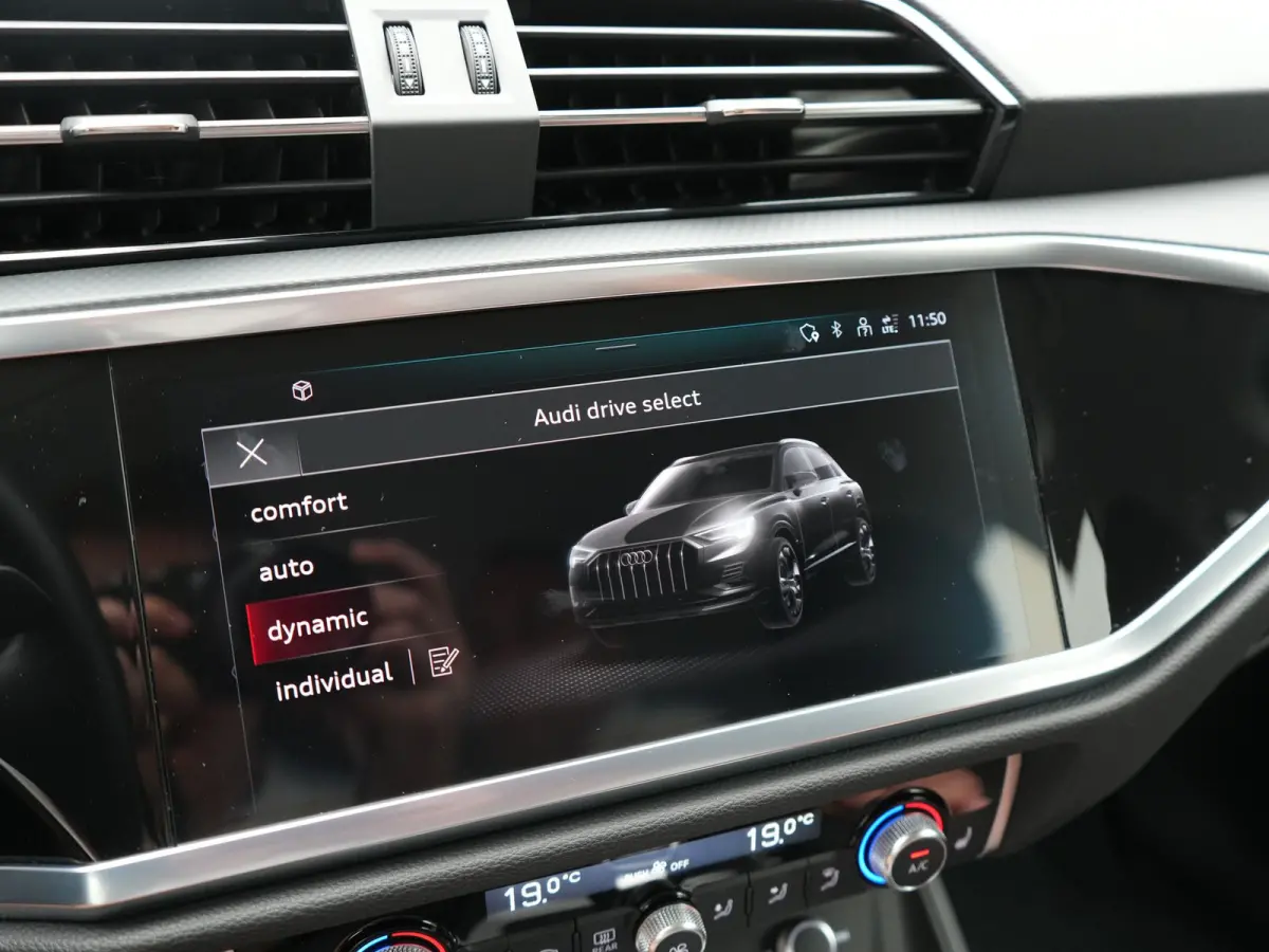 45 TFSI e edition PHEV 245pk Dealer O.H | Trekhaak af Fabriek | Virtual Cockpit | Apple Carplay | Stoelverwarming | BLIS | Led Koplampen | Keyless | Cruise Control |