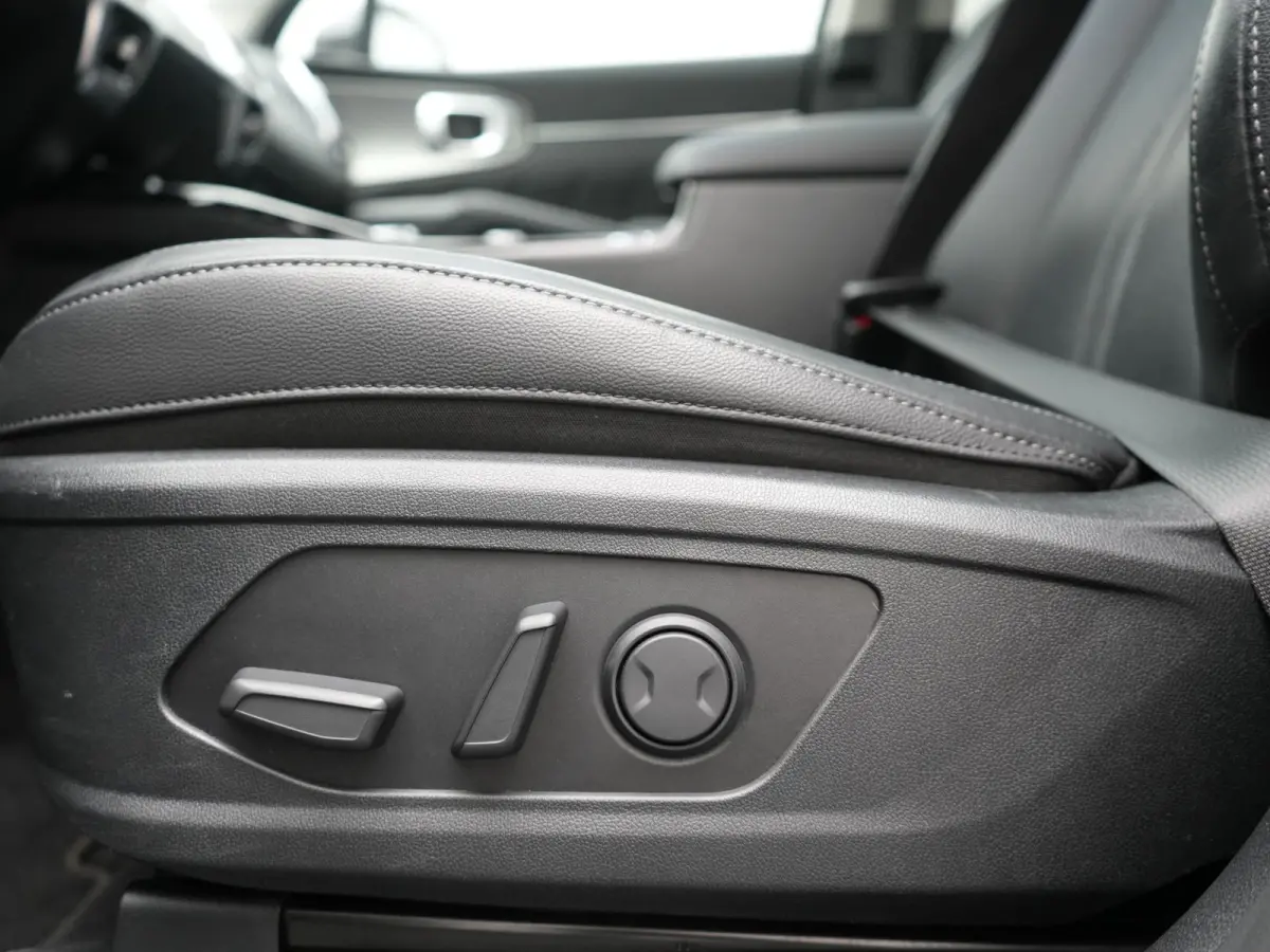 1.6 T-GDI 4WD DynamicPlusLine 265pk Dealer O.H. | Trekhaak Afn. | Panodak | Adaptive Cruise | 360 Camera | Bose Audio | Lederen Sportstoelen & Stuur Verwarmd | Keyless | Blis | Sfeerverlicht