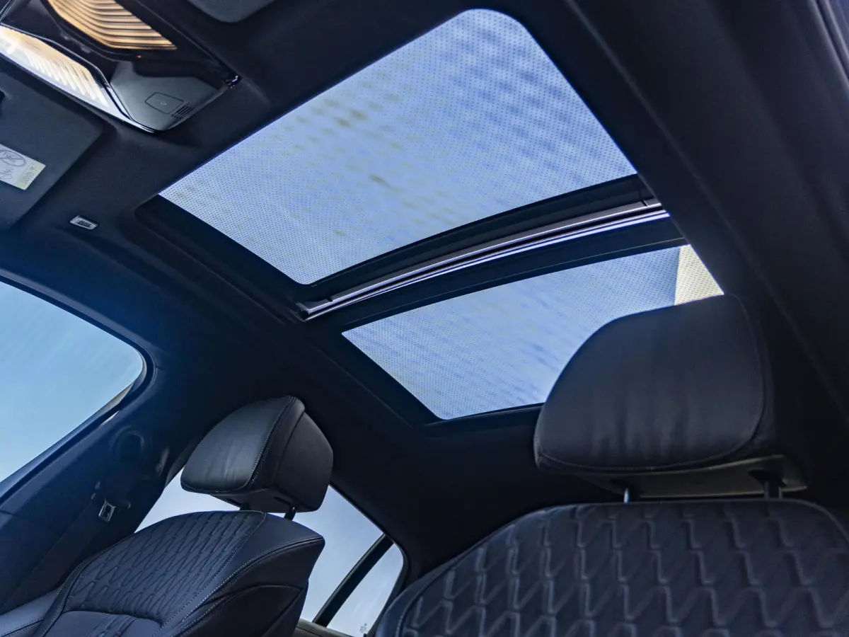 xDrive40i | M Sportpakket | High Executive | 22 inch | M Adaptief onderstel | Iconic Glow nierengrille | Comfortstoelen | Driving Assistant Professional | BMW Laserlight | Head-Up Display | 