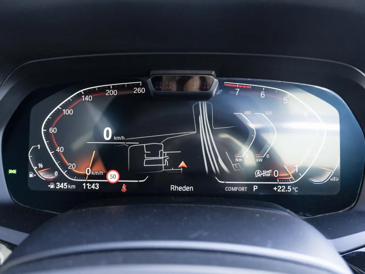 xDrive40i | M Sportpakket | High Executive | 22 inch | M Adaptief onderstel | Iconic Glow nierengrille | Comfortstoelen | Driving Assistant Professional | BMW Laserlight | Head-Up Display | 