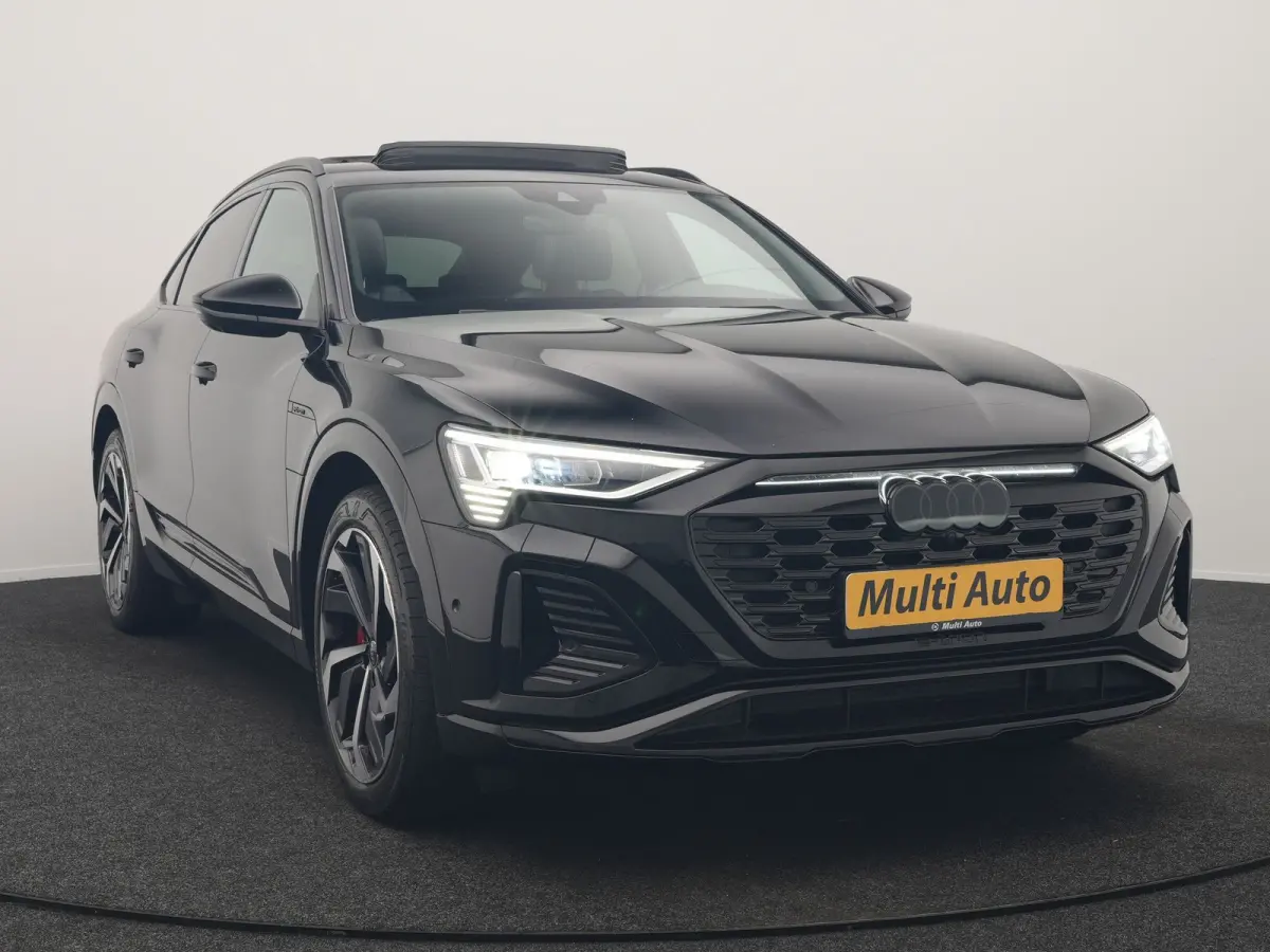 55 Quattro S edition 114 kWh 408pk Dealer O.H | Luchtvering | Panodak | Black Optic | Adaptive Cruise | 360 Camera | B&O Soundsystem | 21"L.M | Alcantara Sportstoelen Memory | Apple Carplay 