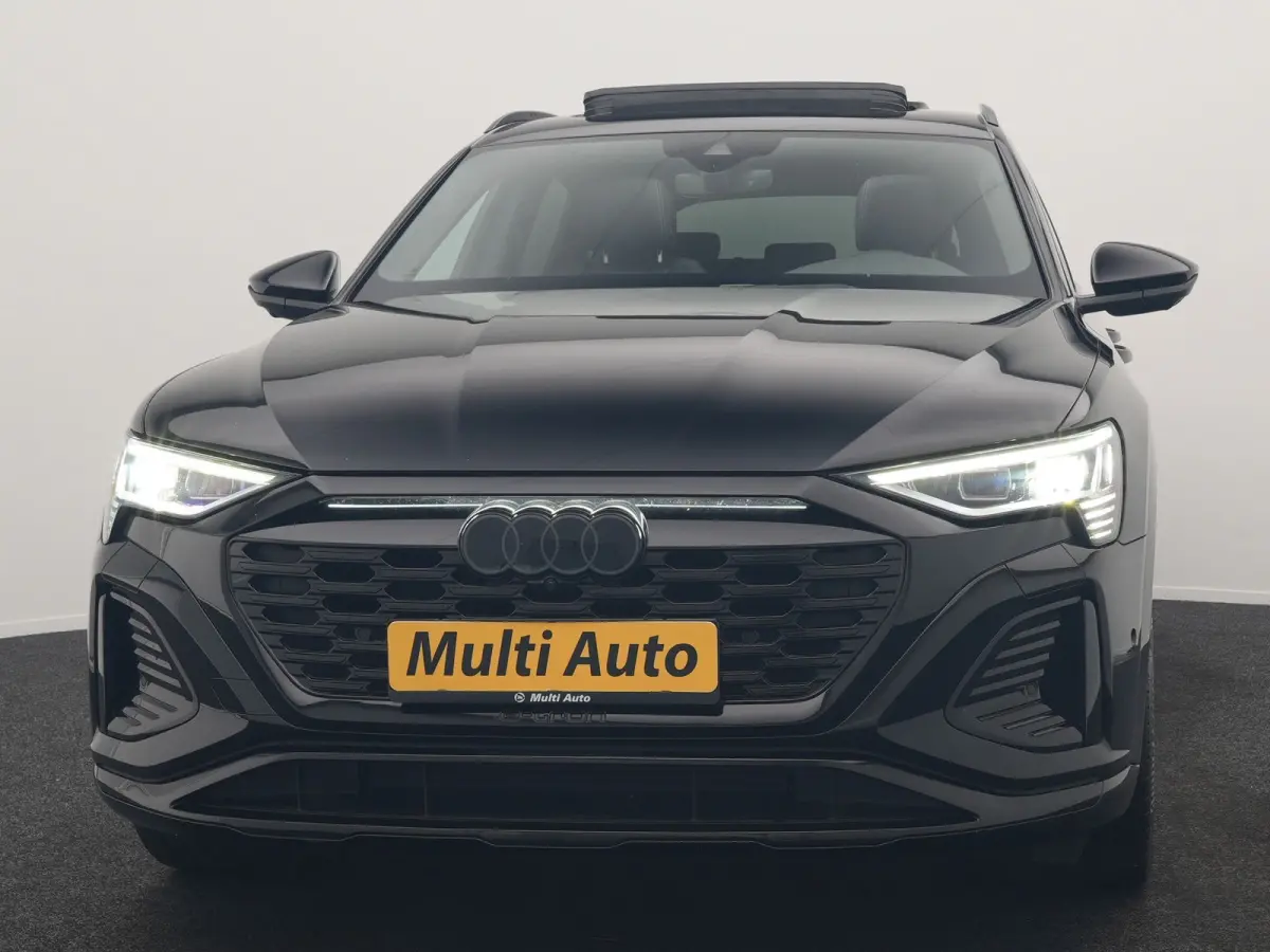 55 Quattro S edition 114 kWh 408pk Dealer O.H | Luchtvering | Panodak | Black Optic | Adaptive Cruise | 360 Camera | B&O Soundsystem | 21"L.M | Alcantara Sportstoelen Memory | Apple Carplay 