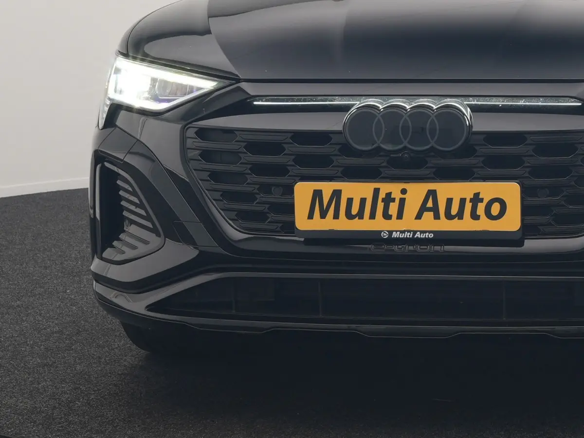55 Quattro S edition 114 kWh 408pk Dealer O.H | Luchtvering | Panodak | Black Optic | Adaptive Cruise | 360 Camera | B&O Soundsystem | 21"L.M | Alcantara Sportstoelen Memory | Apple Carplay 