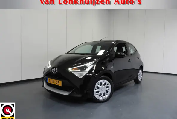 1.0 VVT-i X-Play Limited NAVI/CAMERA/AIRCO/BLUETOOTH!