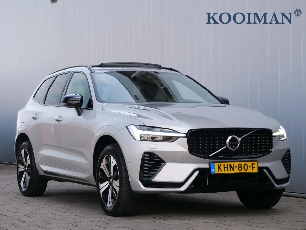 2.0 T6 350 Pk Plug-in hybrid AWD Plus Dark Pano-dak / Adaptive Cruise / 360 Camera / Winterpakket