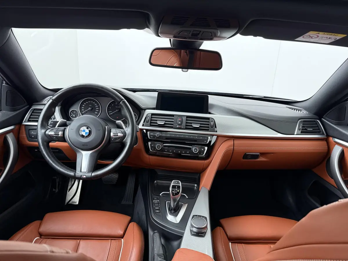 440i xDrive High Executive | BMW Individual leder | Panoramadak | Elektr. Stoelen | Stoelverwarming voor + achter |  Head-Up | Trekhaak |