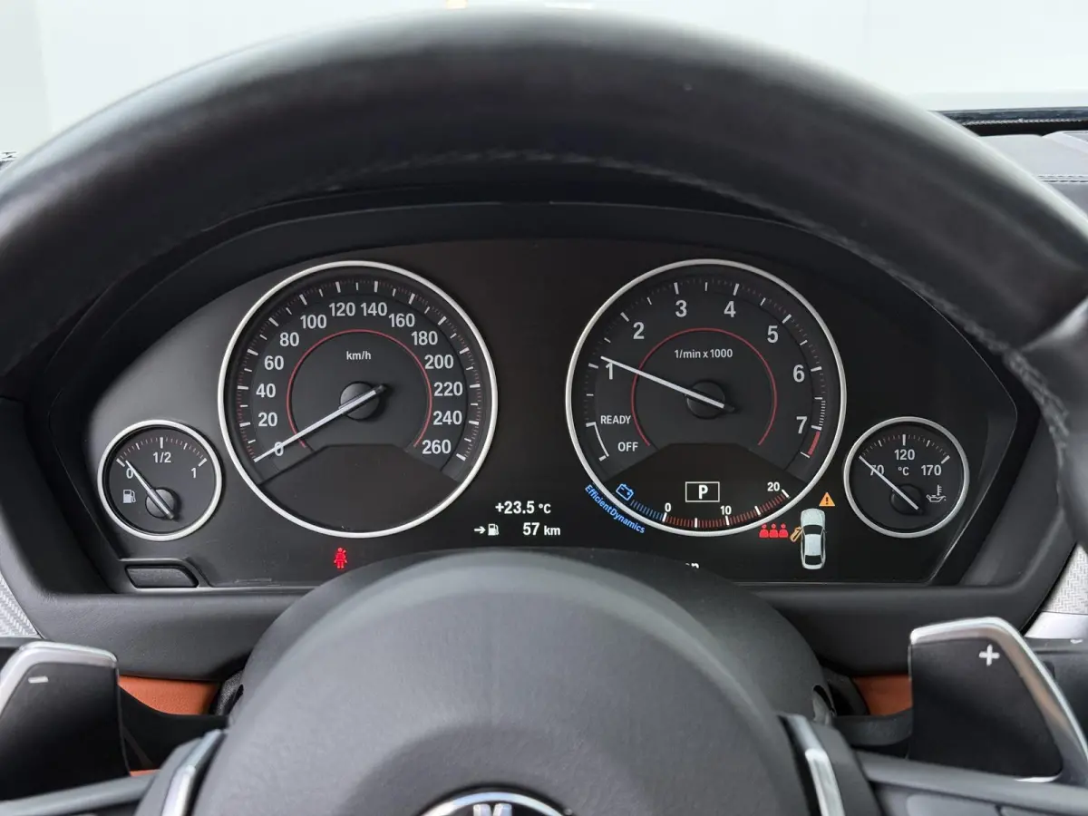 440i xDrive High Executive | BMW Individual leder | Panoramadak | Elektr. Stoelen | Stoelverwarming voor + achter |  Head-Up | Trekhaak |