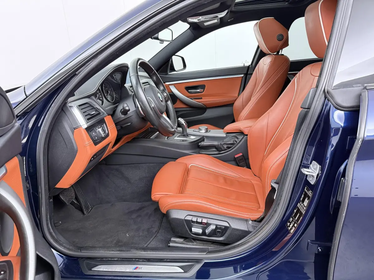 440i xDrive High Executive | BMW Individual leder | Panoramadak | Elektr. Stoelen | Stoelverwarming voor + achter |  Head-Up | Trekhaak |