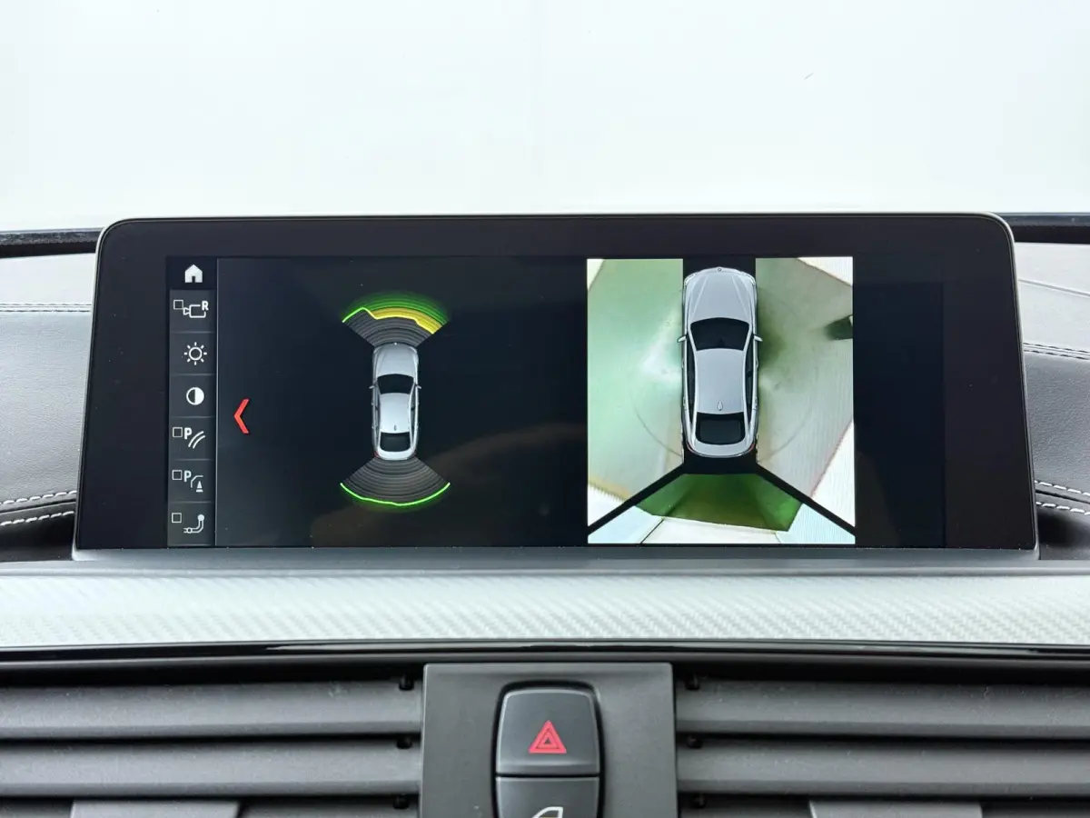 440i xDrive High Executive | BMW Individual leder | Panoramadak | Elektr. Stoelen | Stoelverwarming voor + achter |  Head-Up | Trekhaak |