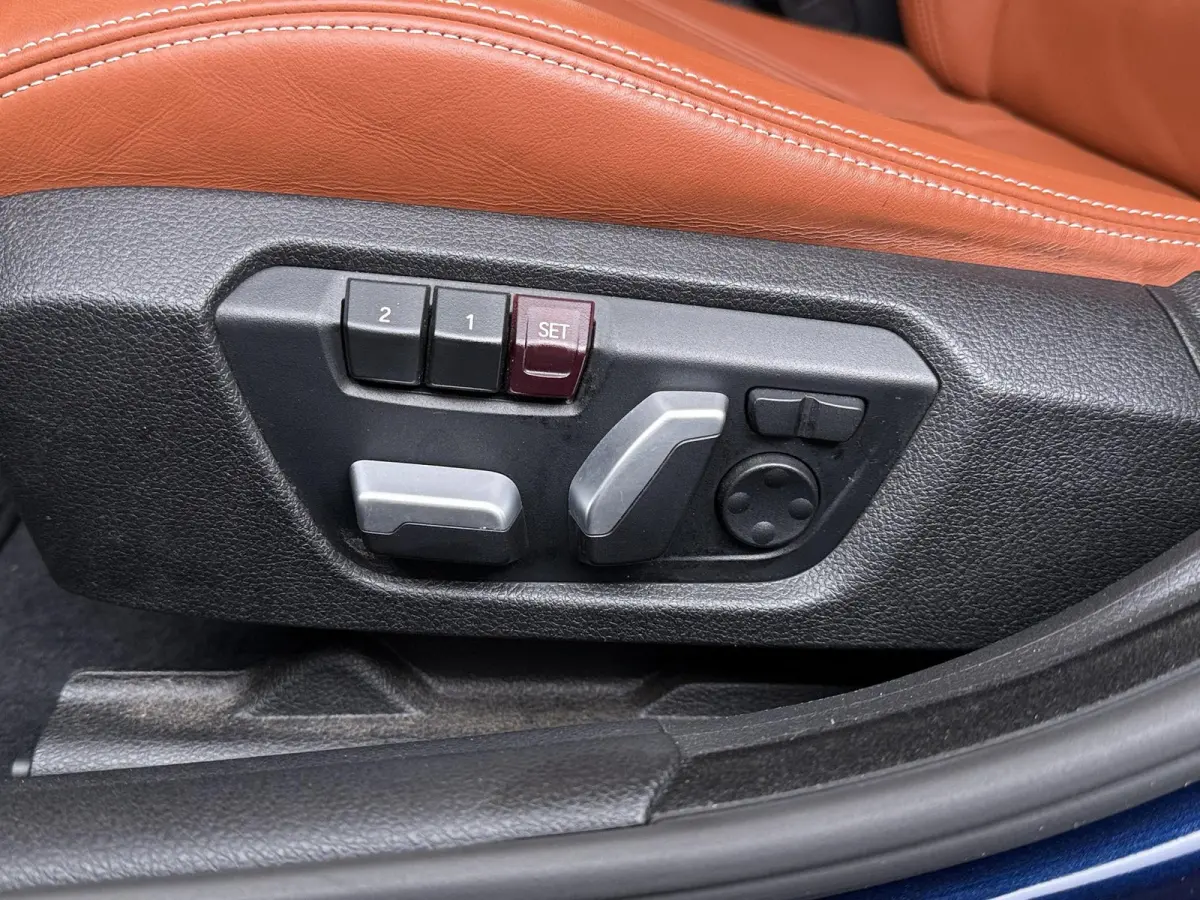 440i xDrive High Executive | BMW Individual leder | Panoramadak | Elektr. Stoelen | Stoelverwarming voor + achter |  Head-Up | Trekhaak |